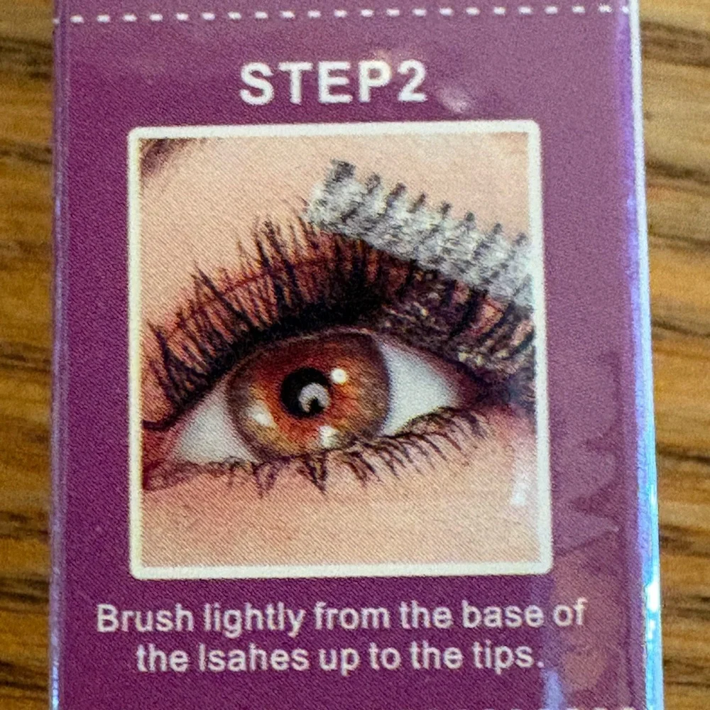 🆕Qiciy Clear Glitter Mascara.
